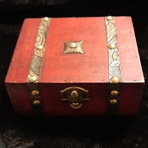 New Teak Eood Trsasure/Jewelry Box with brass